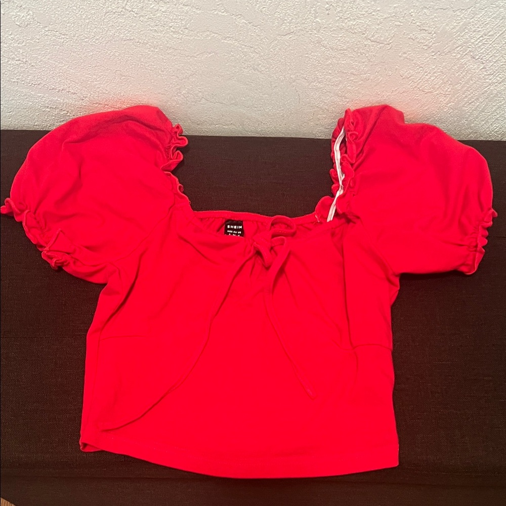 #1609+ Red Puff-Sleeve Crop Top